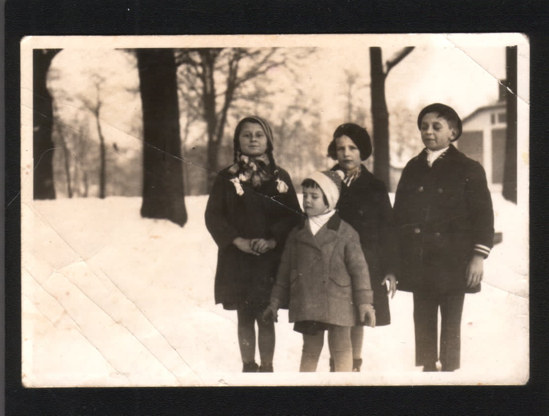 Irena Zajączkowska, Wanda Cielecka, Wojciech Zajączkowski i Halina Zajączkowska